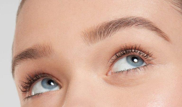 How to Arch Eyebrows the Right Way